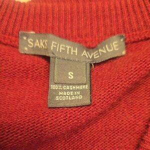 Saks Fifth Avenue Burgundy Cashmere Knit